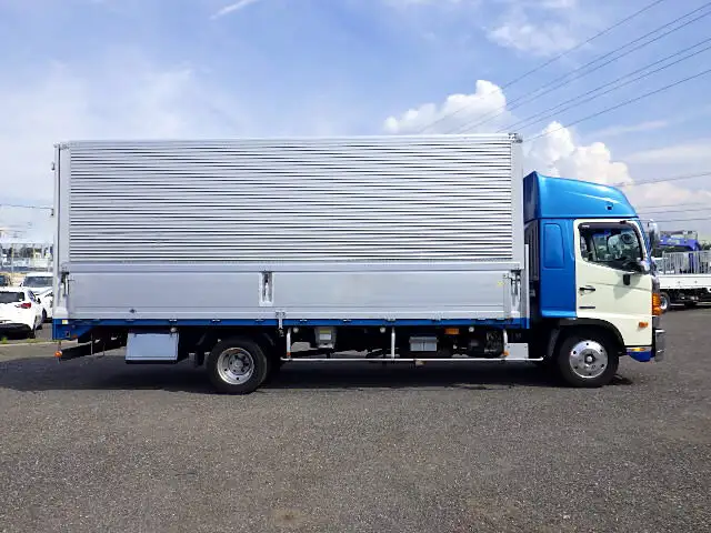 日野 レンジャー 中型/増トン ウイング 床鉄板 ベッドの中古トラック画像2