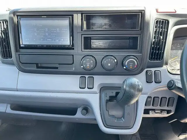 三菱 キャンター 小型 平ボディ TKG-FBA50 H27の中古トラック画像14