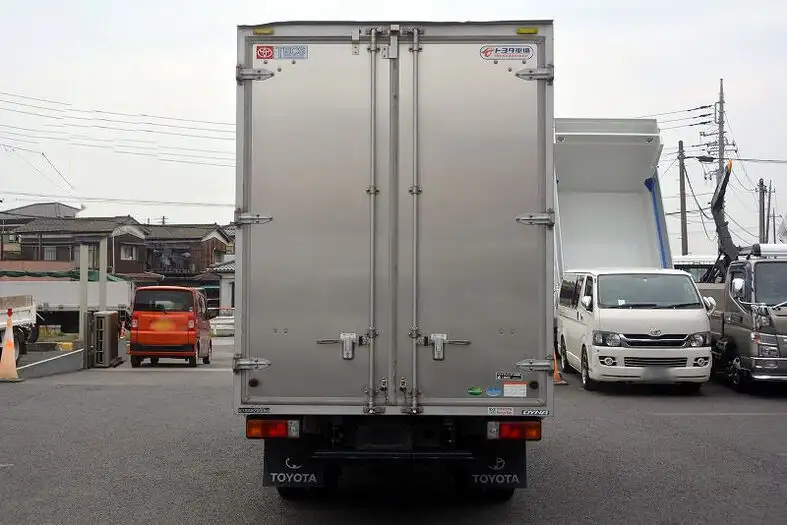 トヨタ ダイナ 小型 アルミバン サイドドア TPG-XZC605の中古トラック画像3