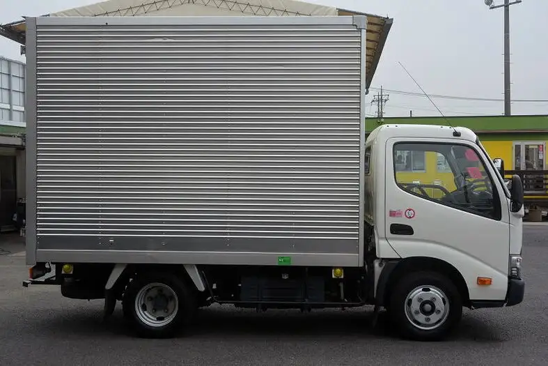 トヨタ ダイナ 小型 アルミバン サイドドア TPG-XZC605の中古トラック画像2