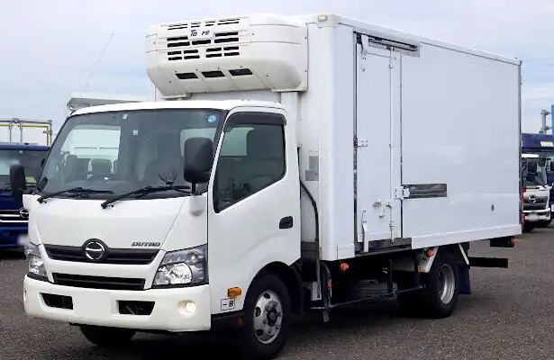 日野 デュトロ 小型 冷凍冷蔵 低温 床アルミの中古トラック画像1
