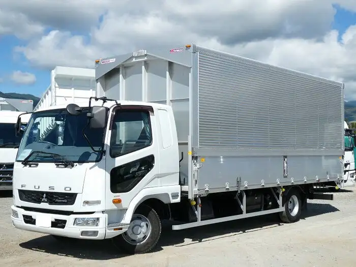 三菱 ファイター 中型/増トン ウイング エアサス ベッドの中古トラック画像1