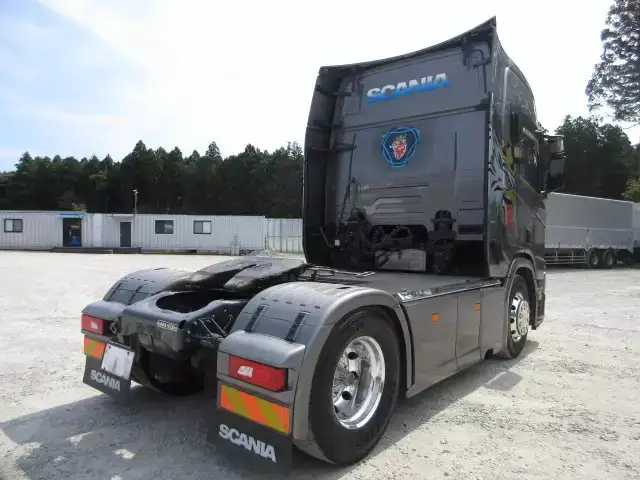 スカニア トラック 大型 トラクター ハイルーフ ベッドの中古トラック画像3