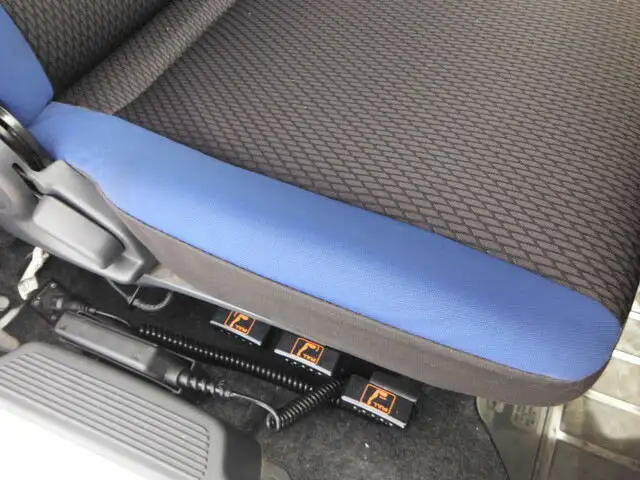 いすゞ ギガ 大型 ウイング 床鉄板 エアサスの中古トラック画像8