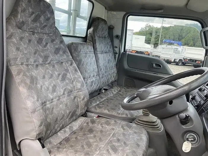 マツダ タイタン 小型 平ボディ KR-SYF6T H18の中古トラック画像10