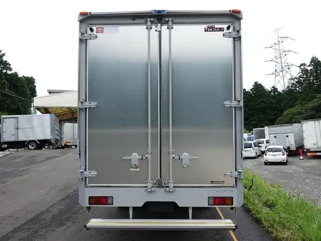 トヨタ トヨエース 小型 ウイング TKG-XZU720 H26の中古トラック画像3