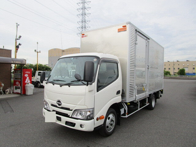 三菱 キャンター 小型 平ボディ 床鉄板 TPG-FBA50 の中古トラック【車両No.165469】