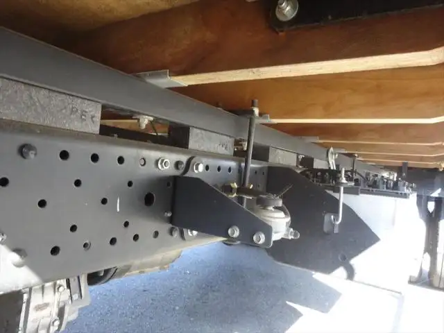 いすゞ エルフ 小型 平ボディ 床鉄板 2RG-NKR88ANの中古トラック画像18