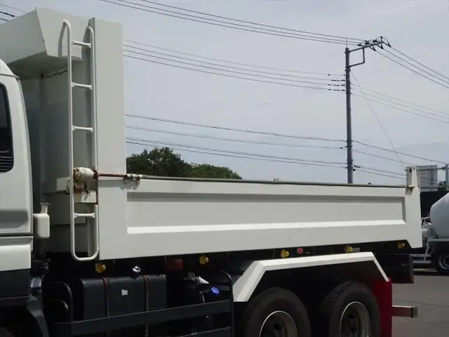 いすゞ ギガ 大型 ダンプ ベッド QKG-CXZ77ATの中古トラック画像10