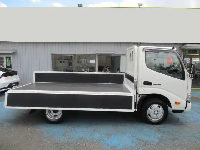日野 デュトロ 小型 平ボディ TKG-XZC605M H30の中古トラック画像2