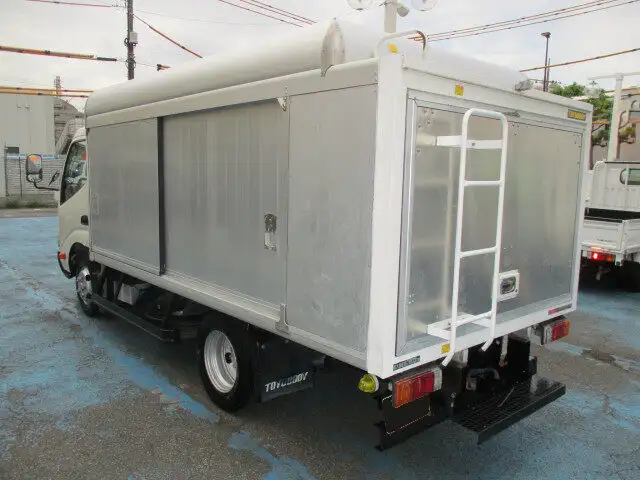 日野 デュトロ 小型 アルミバン ボトルカー サイドドアの中古トラック画像4