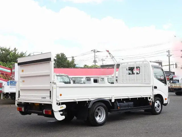 日野 デュトロ 小型 平ボディ パワーゲート TKG-XZU650Mの中古トラック画像3