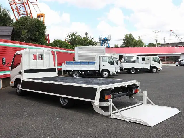 日野 デュトロ 小型 平ボディ パワーゲート TKG-XZU650Mの中古トラック画像6