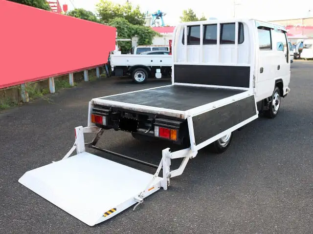 いすゞ エルフ 小型 平ボディ Wキャブ パワーゲートの中古トラック画像8