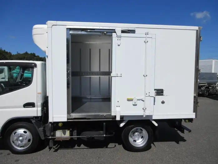 三菱 キャンター 小型 冷凍冷蔵 低温 床ステンの中古トラック画像8