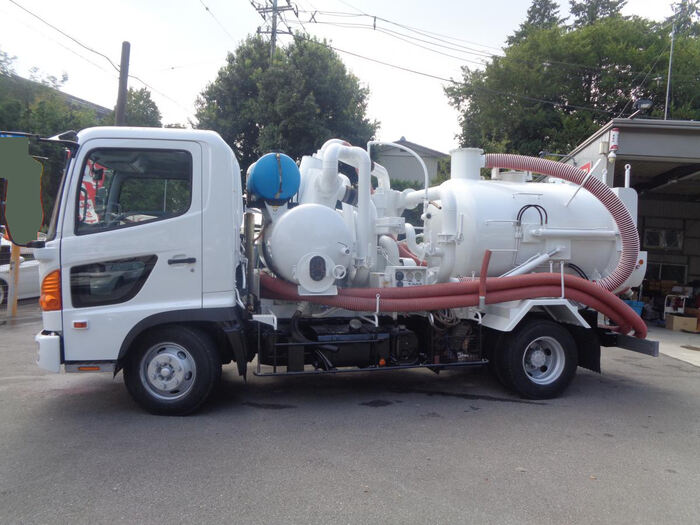 日野 レンジャー 中型 タンク車 汚泥吸引車 BDG-FC7JEWA｜画像5