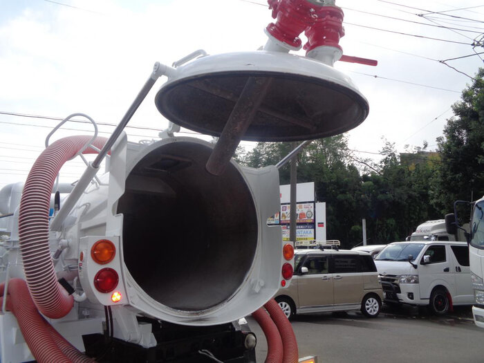 日野 レンジャー 中型 タンク車 汚泥吸引車 BDG-FC7JEWA｜画像6