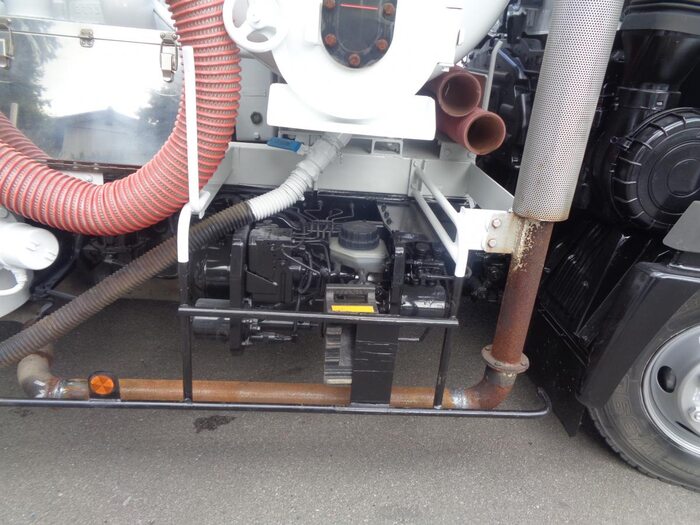 日野 レンジャー 中型 タンク車 汚泥吸引車 BDG-FC7JEWA｜画像17