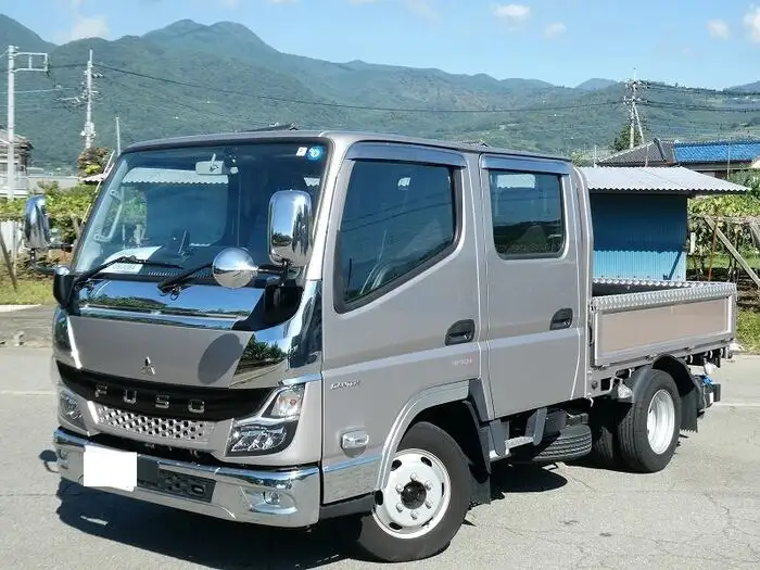 三菱 キャンター 小型 平ボディ Wキャブ 2TG-FBA00の中古トラック画像1