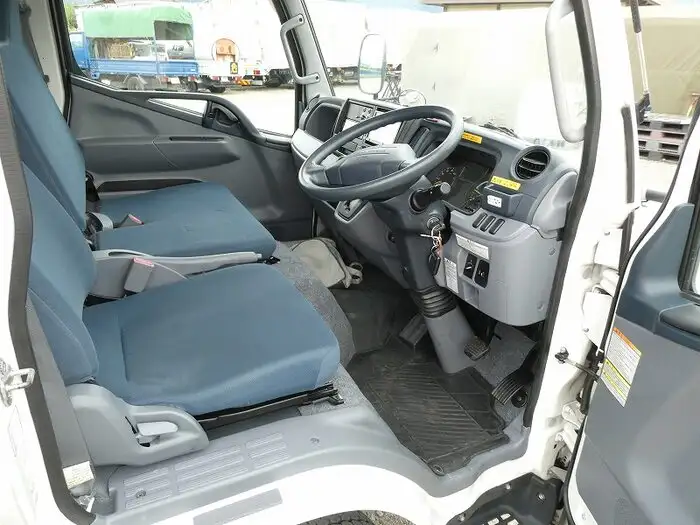 三菱 キャンター 小型 冷凍冷蔵 低温 スタンバイの中古トラック画像11