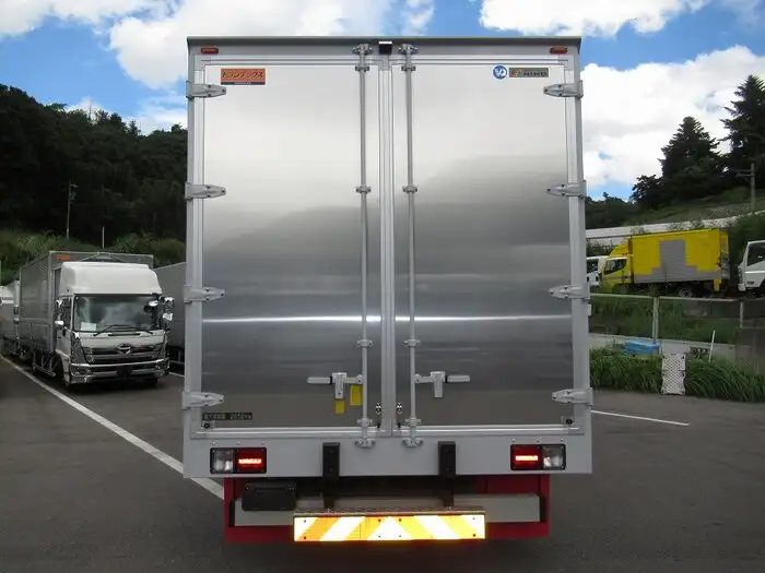 日野 レンジャー 中型/増トン ウイング エアサス ベッドの中古トラック画像3