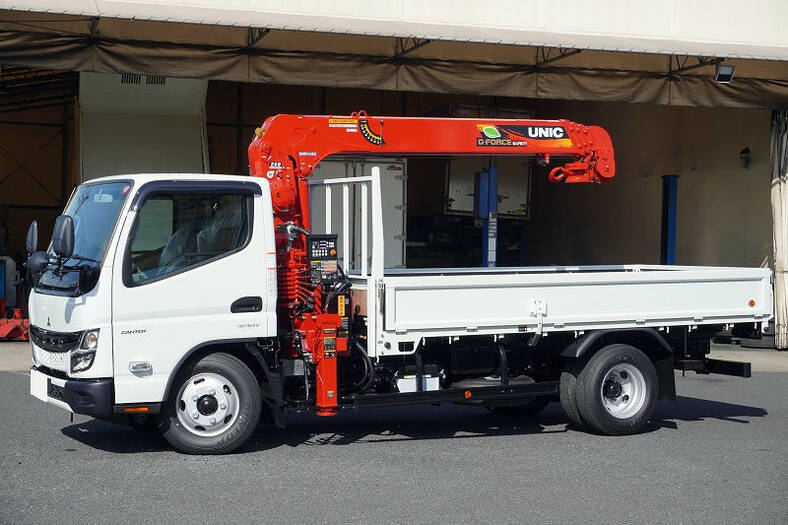 三菱 キャンター 小型 クレーン付 標準ロング 2RG-FEAV0