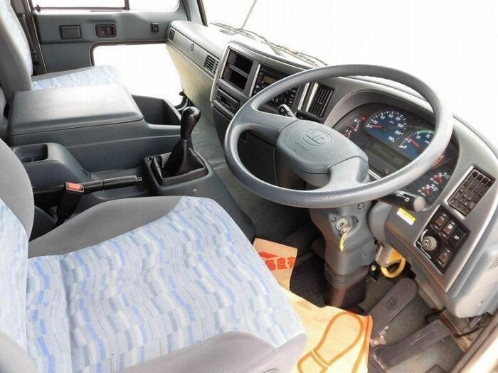 日産UD コンドル 中型 ウイング パワーゲート ベッド｜画像9