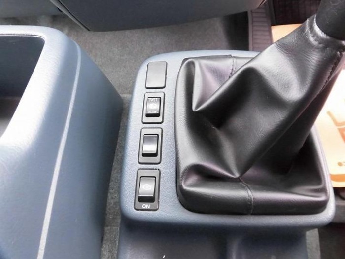 日産UD コンドル 中型 ウイング パワーゲート ベッド｜画像12