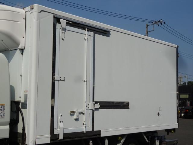 三菱 キャンター 小型 冷凍冷蔵 低温 パワーゲート｜画像13