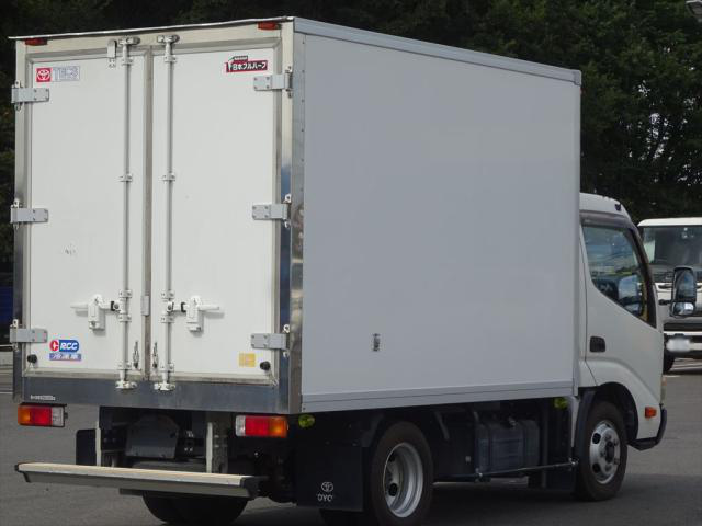 トヨタ ダイナ 小型 冷凍冷蔵 低温 床ステン｜画像4