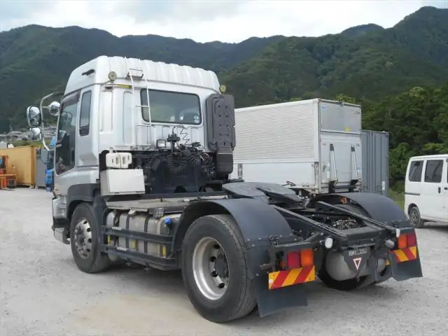 いすゞ ギガ 大型 トラクター ハイルーフ 1デフの中古トラック画像4