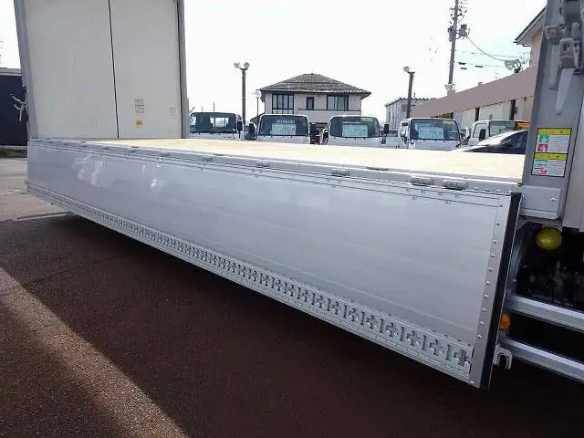 いすゞ フォワード 中型/増トン ウイング ベッド 2RG-FRR90S2の中古トラック画像9