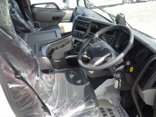日産UD クオン 大型 トラクター ハイルーフ 1デフ｜画像9