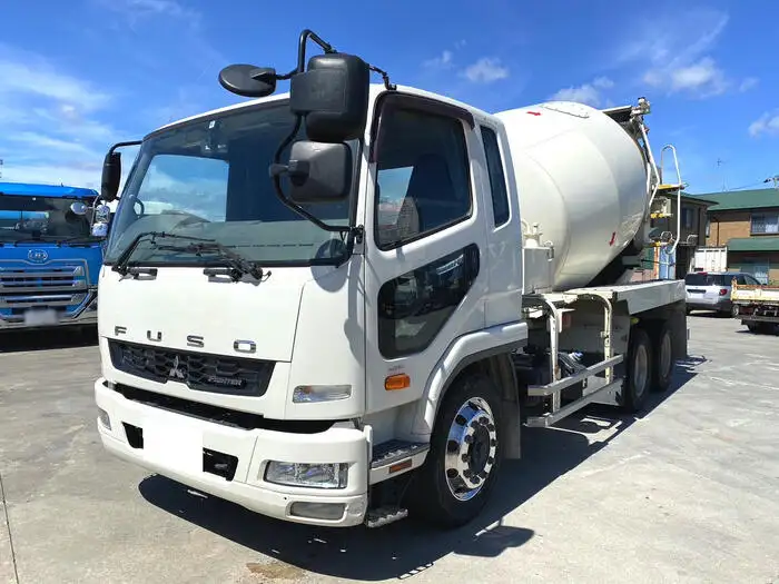 三菱 ファイター 中型/増トン ミキサー・ポンプ ベッド QDG-FQ62Fの中古トラック画像1