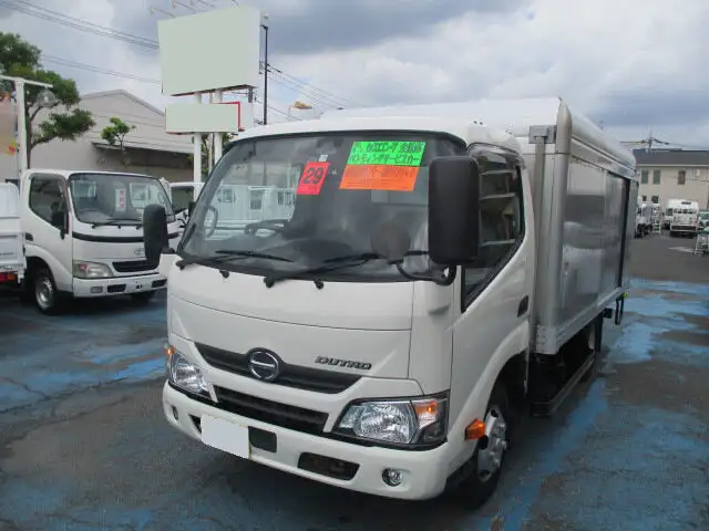 日野 デュトロ 小型 アルミバン ボトルカー サイドドアの中古トラック画像1