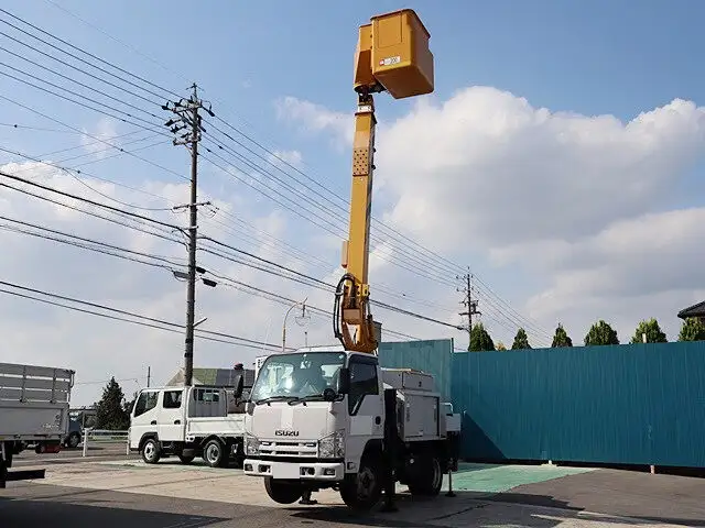 いすゞ エルフ 小型 高所・建柱車 高所作業車 電工仕様の中古トラック画像6