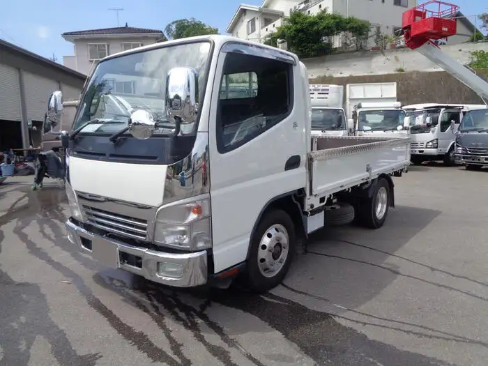 三菱 キャンター 小型 平ボディ PA-FE70DB H17の中古トラック画像1