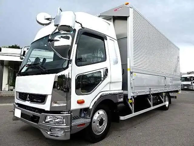 三菱 ファイター 中型/増トン ウイング エアサス ベッドの中古トラック画像3
