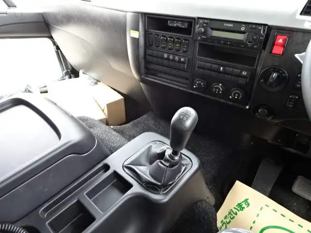 三菱 ファイター 中型/増トン ウイング エアサス ベッドの中古トラック画像12