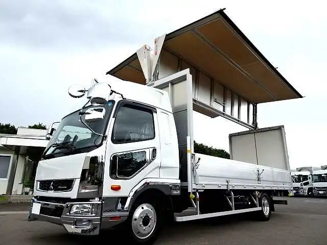 三菱 ファイター 中型/増トン ウイング エアサス ベッドの中古トラック画像1