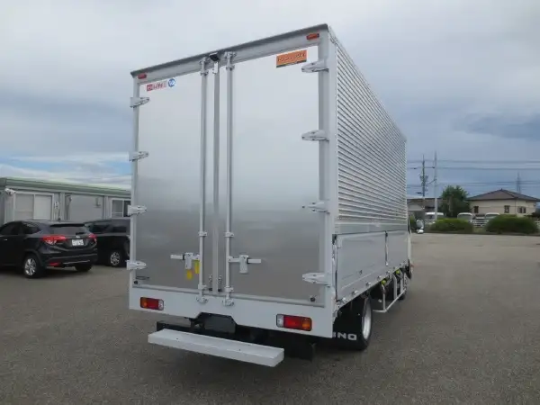 日野 デュトロ 小型 ウイング 2RG-XZU710M R5の中古トラック画像5