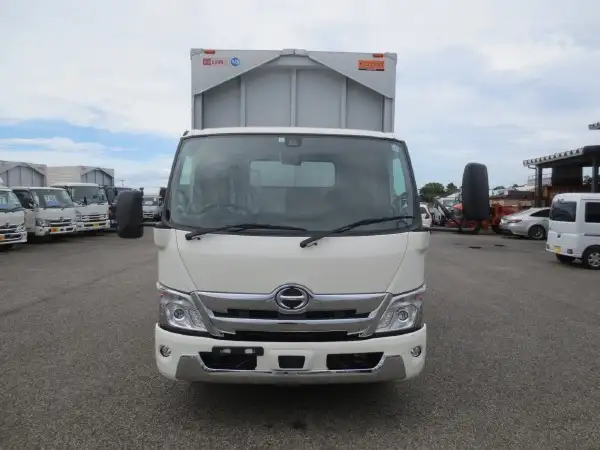 日野 デュトロ 小型 ウイング 2RG-XZU710M R5の中古トラック画像7