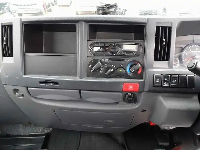 いすゞ エルフ 小型 平ボディ TRG-NHR85A H30の中古トラック画像11