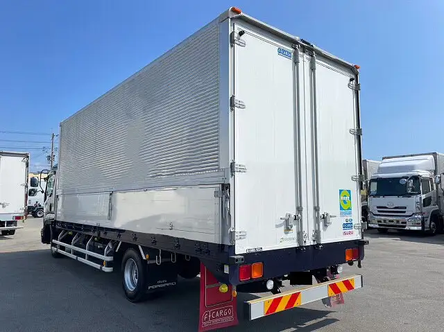 いすゞ フォワード 中型/増トン ウイング ベッド 2RG-FRR90S2の中古トラック画像4