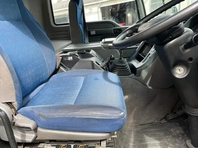 いすゞ ギガ 大型 トラクター ハイルーフ 1デフの中古トラック画像11