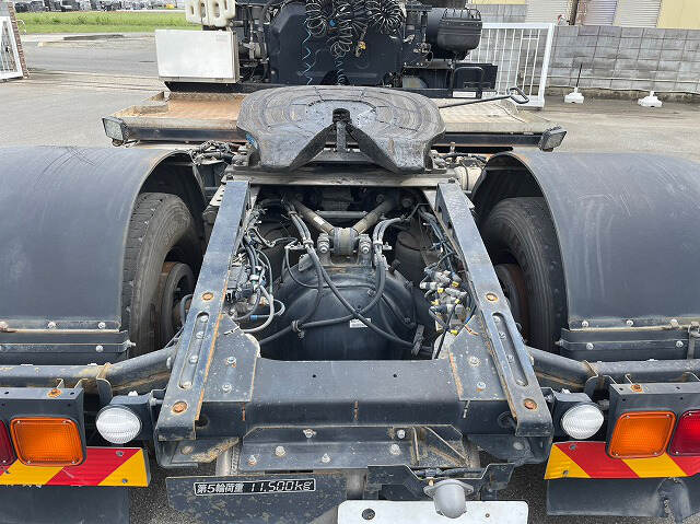いすゞ ギガ 大型 トラクター ハイルーフ 1デフ｜画像16