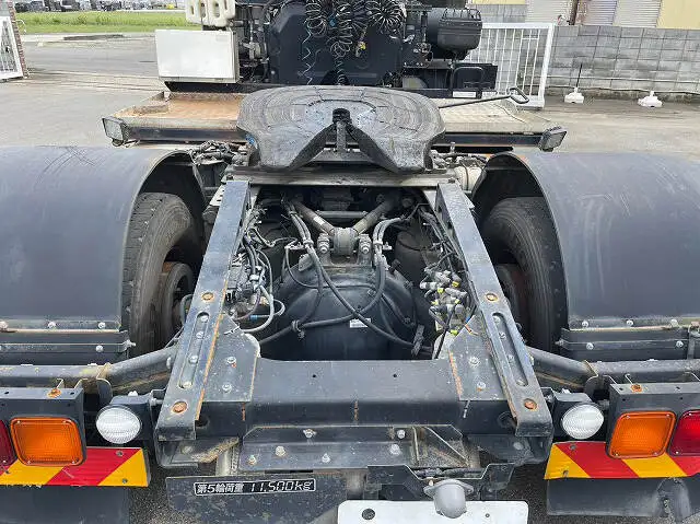 いすゞ ギガ 大型 トラクター ハイルーフ 1デフの中古トラック画像16