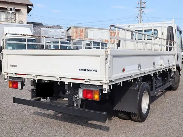 マツダ タイタン 小型 平ボディ 床鉄板 カスタムの中古トラック画像4