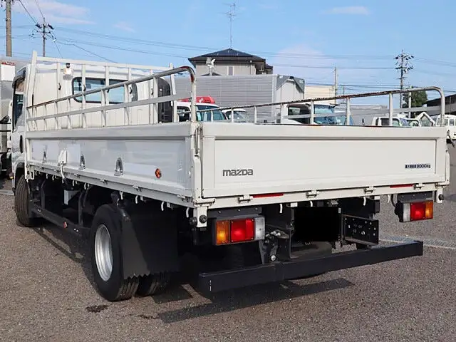 マツダ タイタン 小型 平ボディ 床鉄板 カスタムの中古トラック画像5