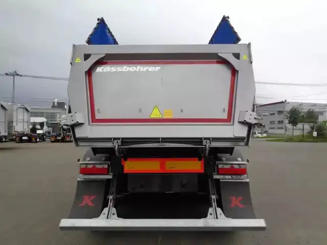 日産UD クオン 大型 トラクター ハイルーフ 1デフの中古トラック画像3
